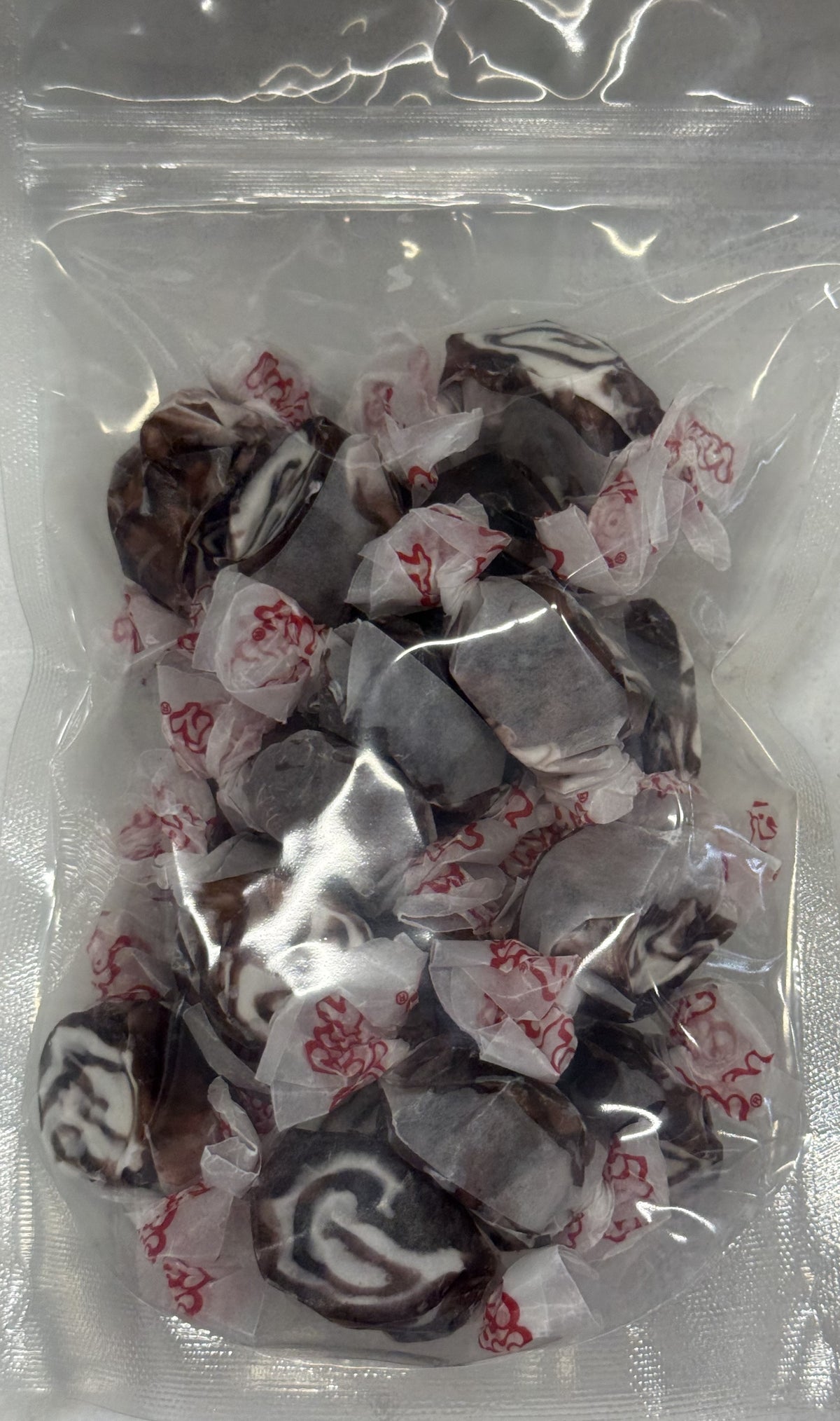 Black Licorice Swirl Salt Water Taffy 5 oz Bag