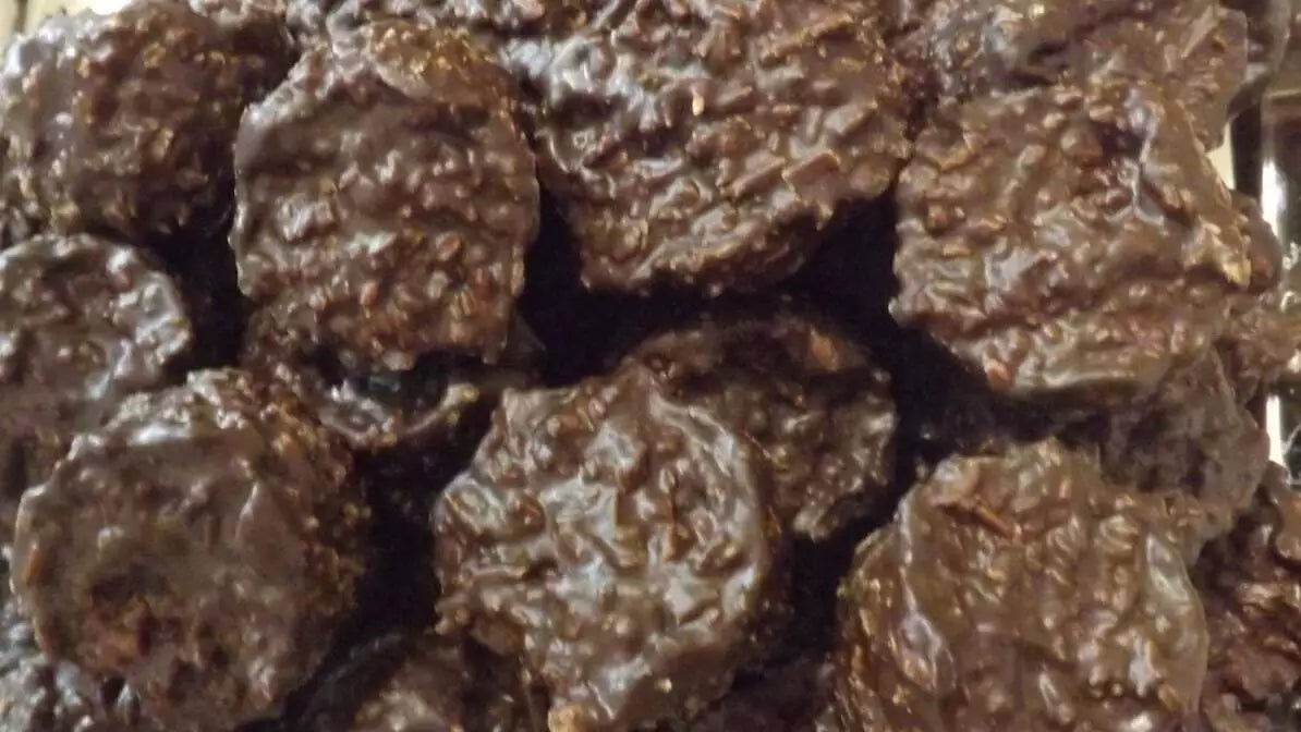 Asher Dark Chocolate Coconut Clusters 7.1 oz Gift Box