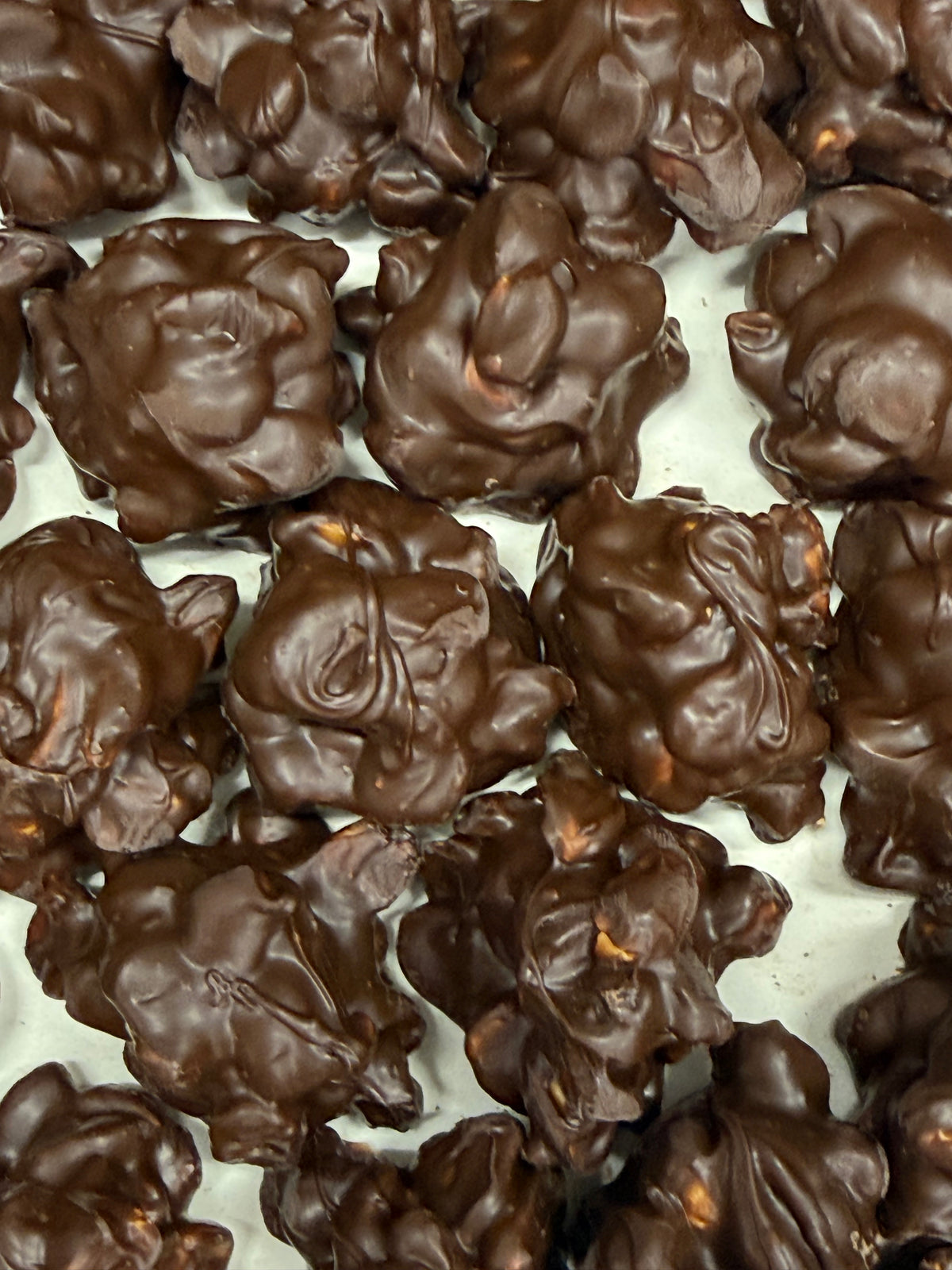 Asher Dark Chocolate Peanut Clusters 8 oz Gift Box