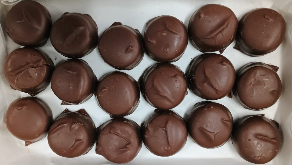 Asher Milk Chocolate Chocolate Butter Cream 8 oz Gift Box