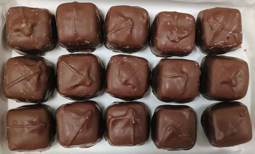 Asher Milk Chocolate Chocolate Caramel 11 oz Gift Box
