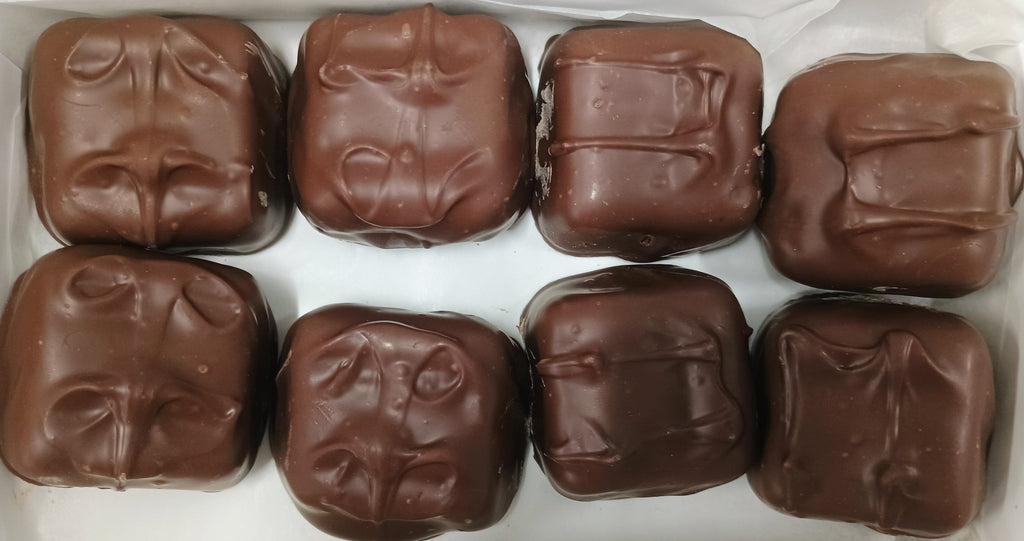 Asher Milk Chocolate Jumbo Marshmallow 10.5 oz Gift Box