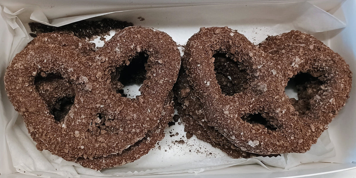 Asher Milk Chocolate Pretzels with Oreo Crumbs 6 Count Gift Box