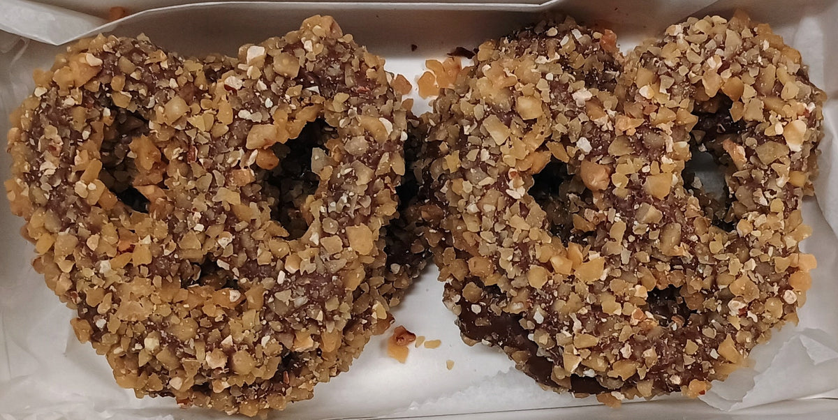 Asher Milk Chocolate Pretzels with Toffee 6 Count Gift Box