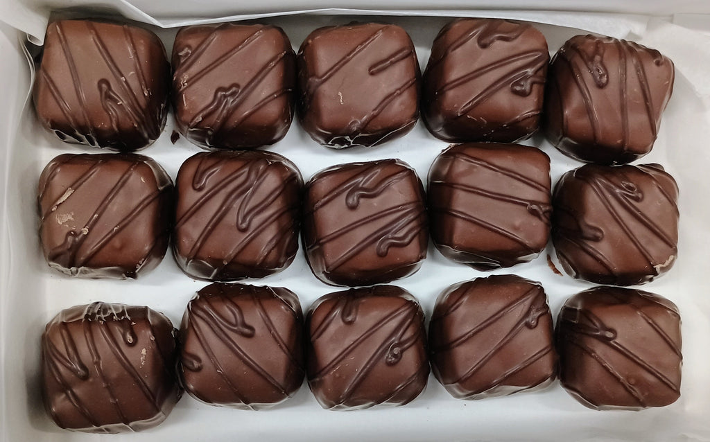 Asher Milk Chocolate Vanilla Caramels 10 oz Gift Box