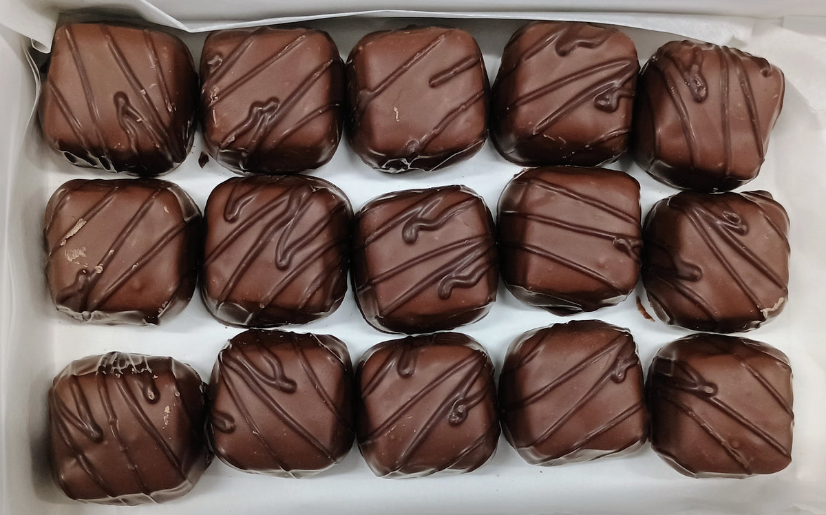 Asher Milk Chocolate Vanilla Caramels 10 oz Gift Box