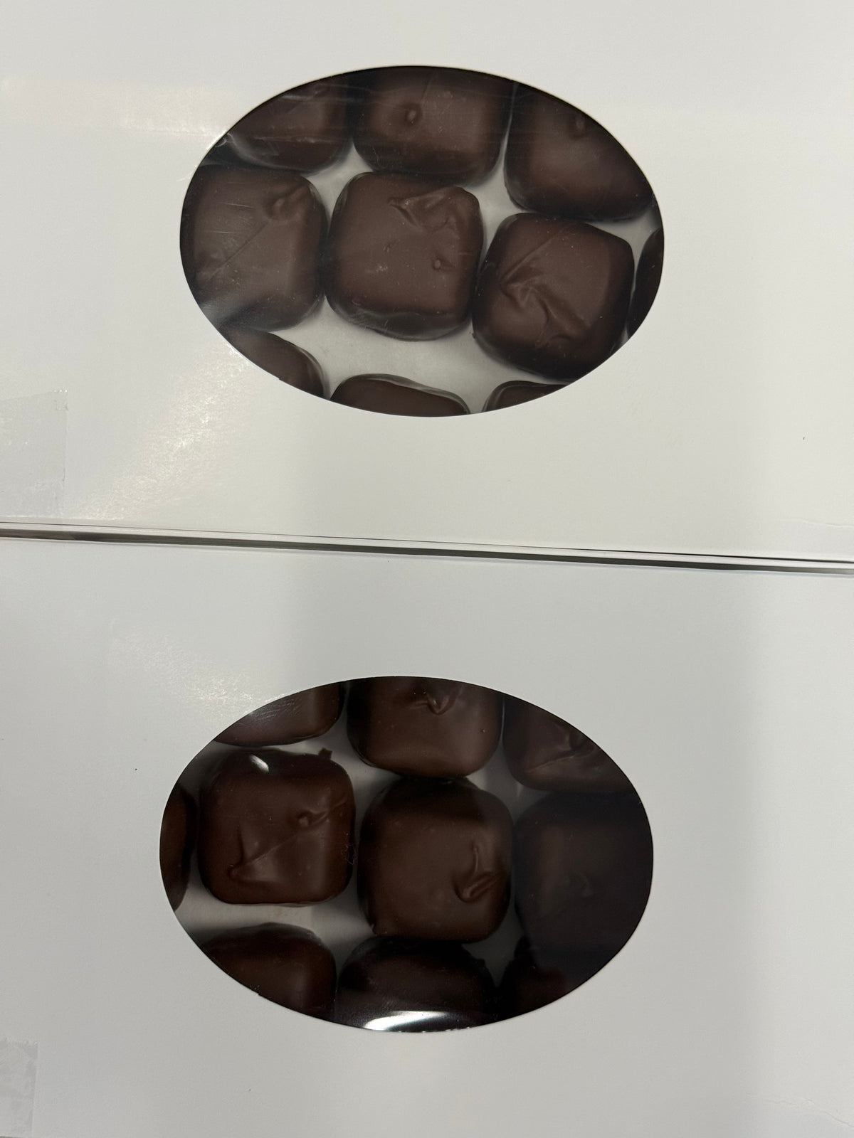 Asher Milk Chocolate Butter Rum Flavored Caramels 10 oz Gift Box