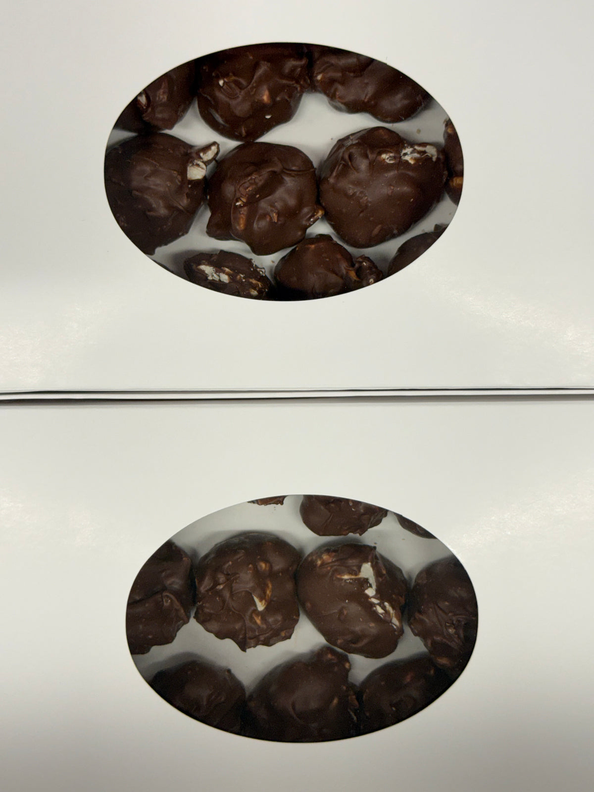 Asher Sugar Free Milk Chocolate Cashew Clusters 6.7 oz Gift Box