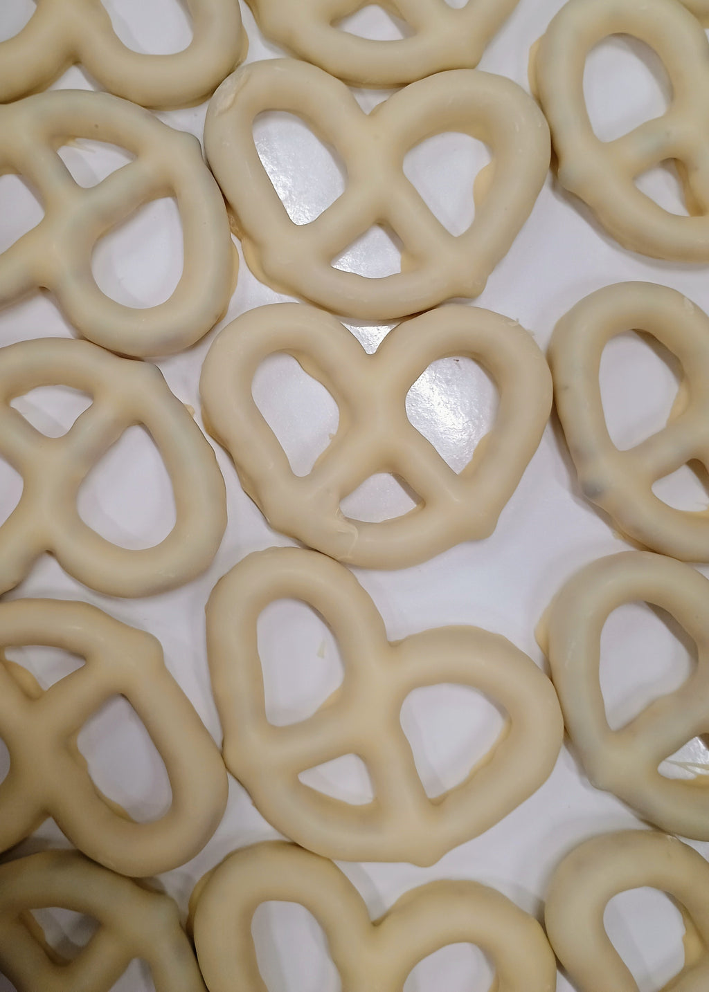 Asher White Chocolate Pretzels 8 Count Gift Box